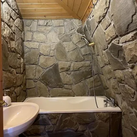 50 - Exclusive Mountain House